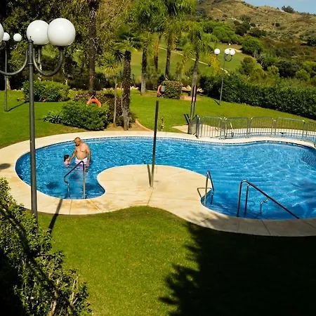 Malaga Elviria Golf Apartamento *